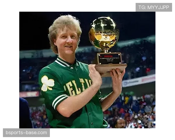 拉里·伯德季后赛多面手身份转换引领凯尔特人攻防升级