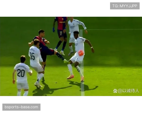 点球判罚为何经常引发争议？裁判和VAR判定的关键差异解析